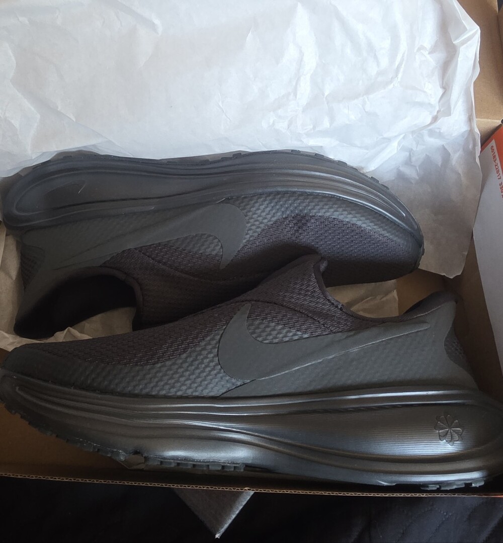 Men's Slip-On Athletic Sneakers - Black